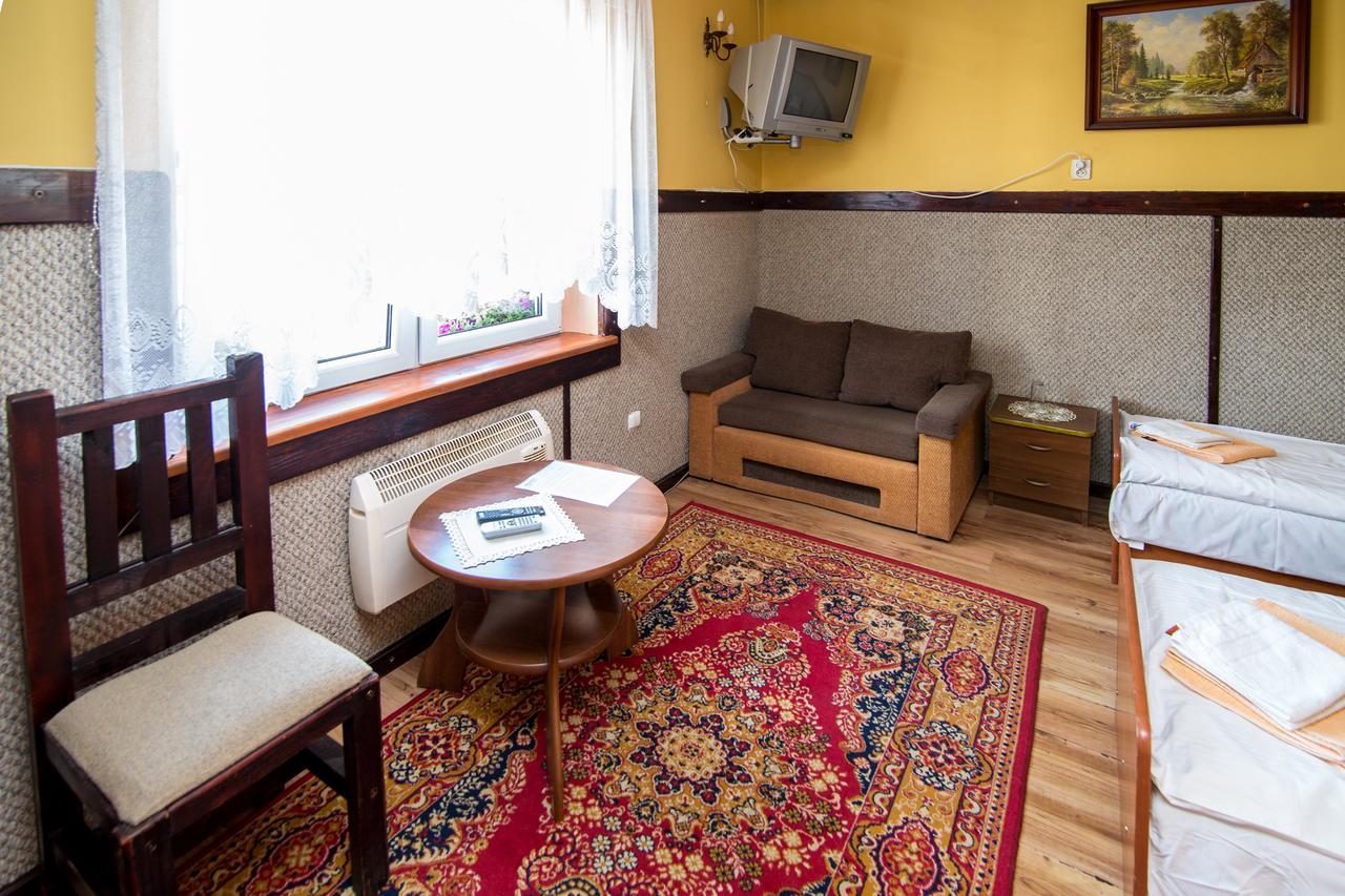 Karczma Pod Topolami Ratowo-Piotrowo Exterior foto