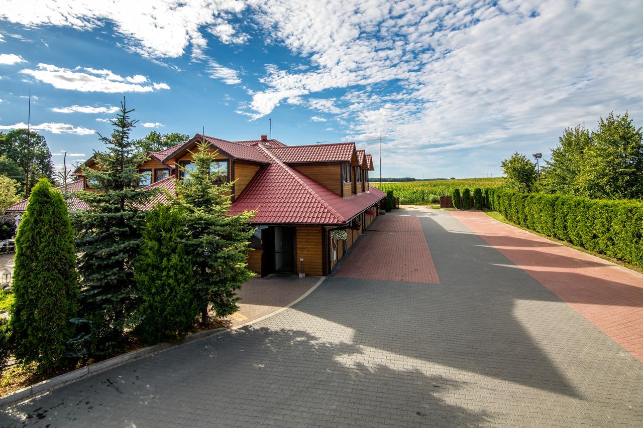 Karczma Pod Topolami Ratowo-Piotrowo Exterior foto